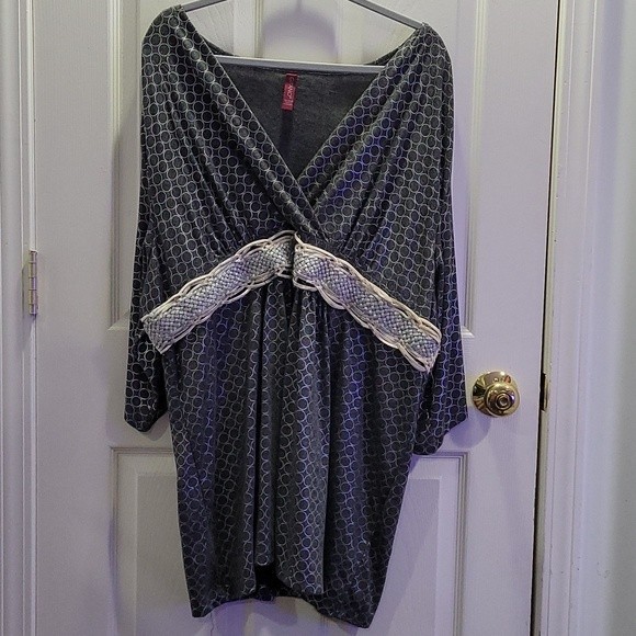 Gitano Gray Tunic Top Size 30/32 - Picture 1 of 6